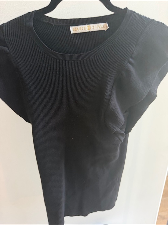 Marie Oliver Tops - Marie Oliver Black Ribbed Short Sleeve Top